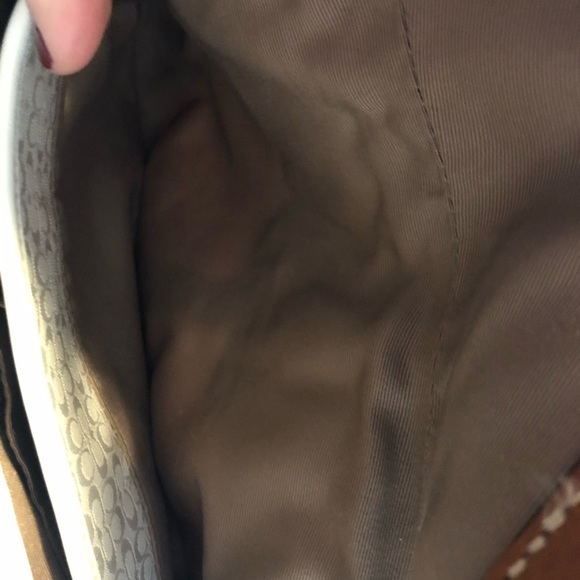 Coach White & Dark Brown Leather Shoulder Bag - Picture 6 of 8